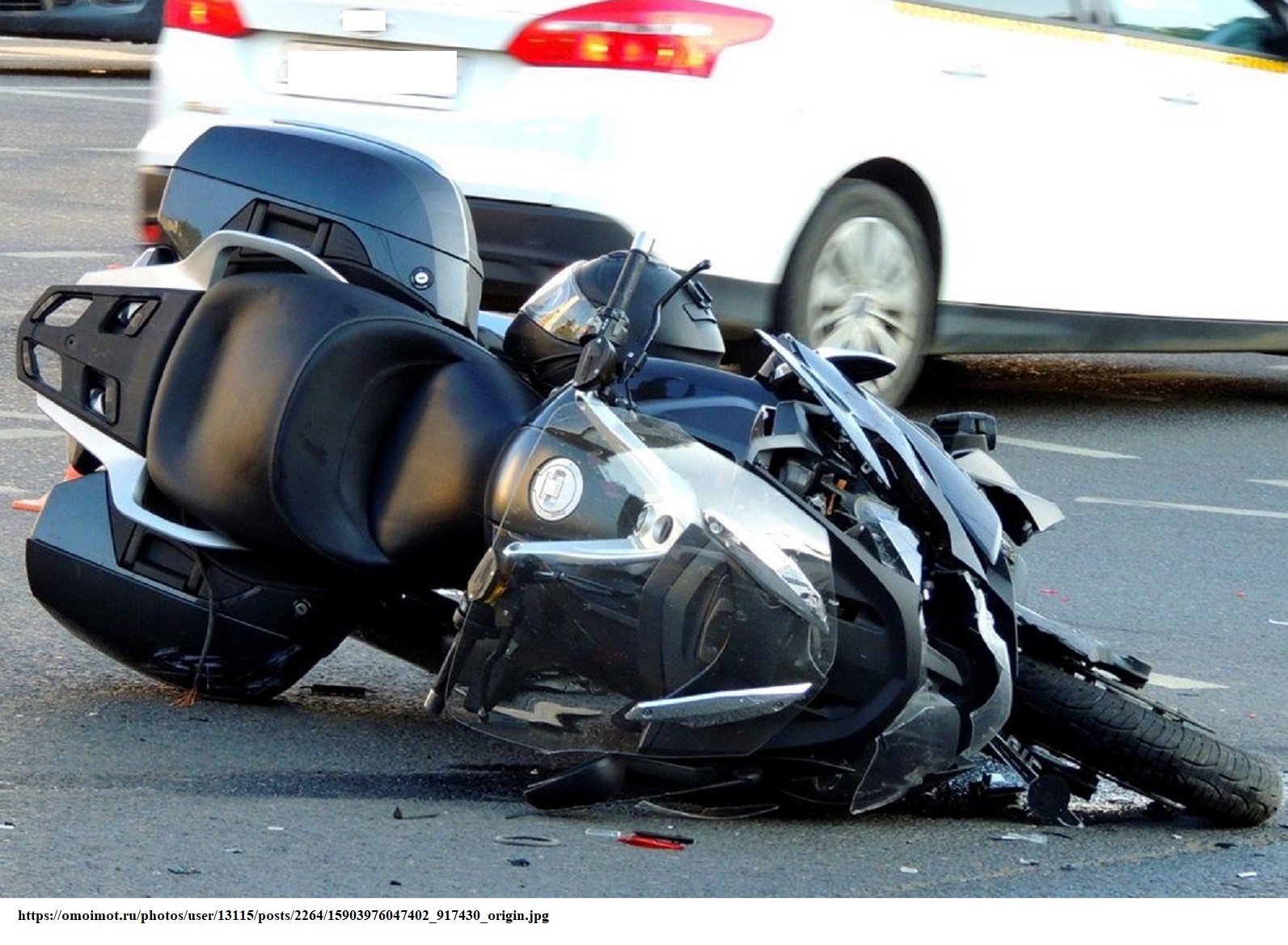 Мотоцикл после аварии. ДТП С участием мотоцикла. Аварии с участием мотоциклов.