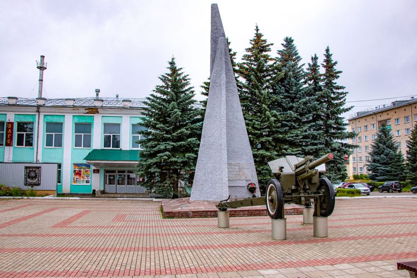 JcptYPbSH5E памятники