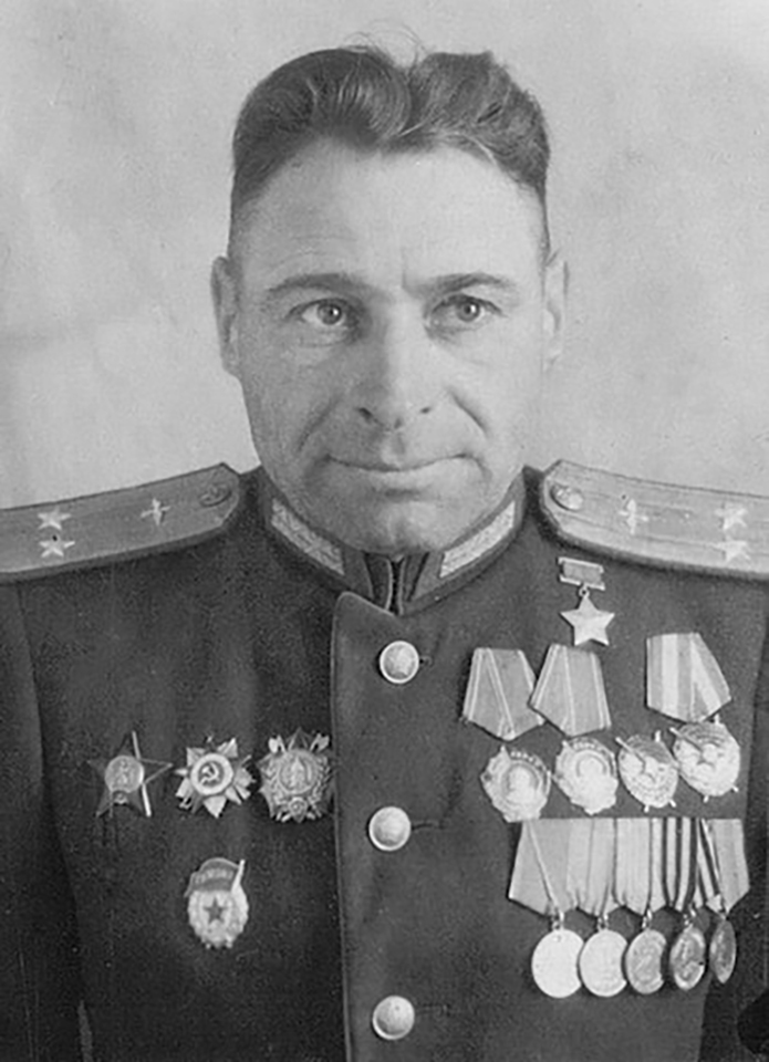 Емельянов Иван Алексеевич